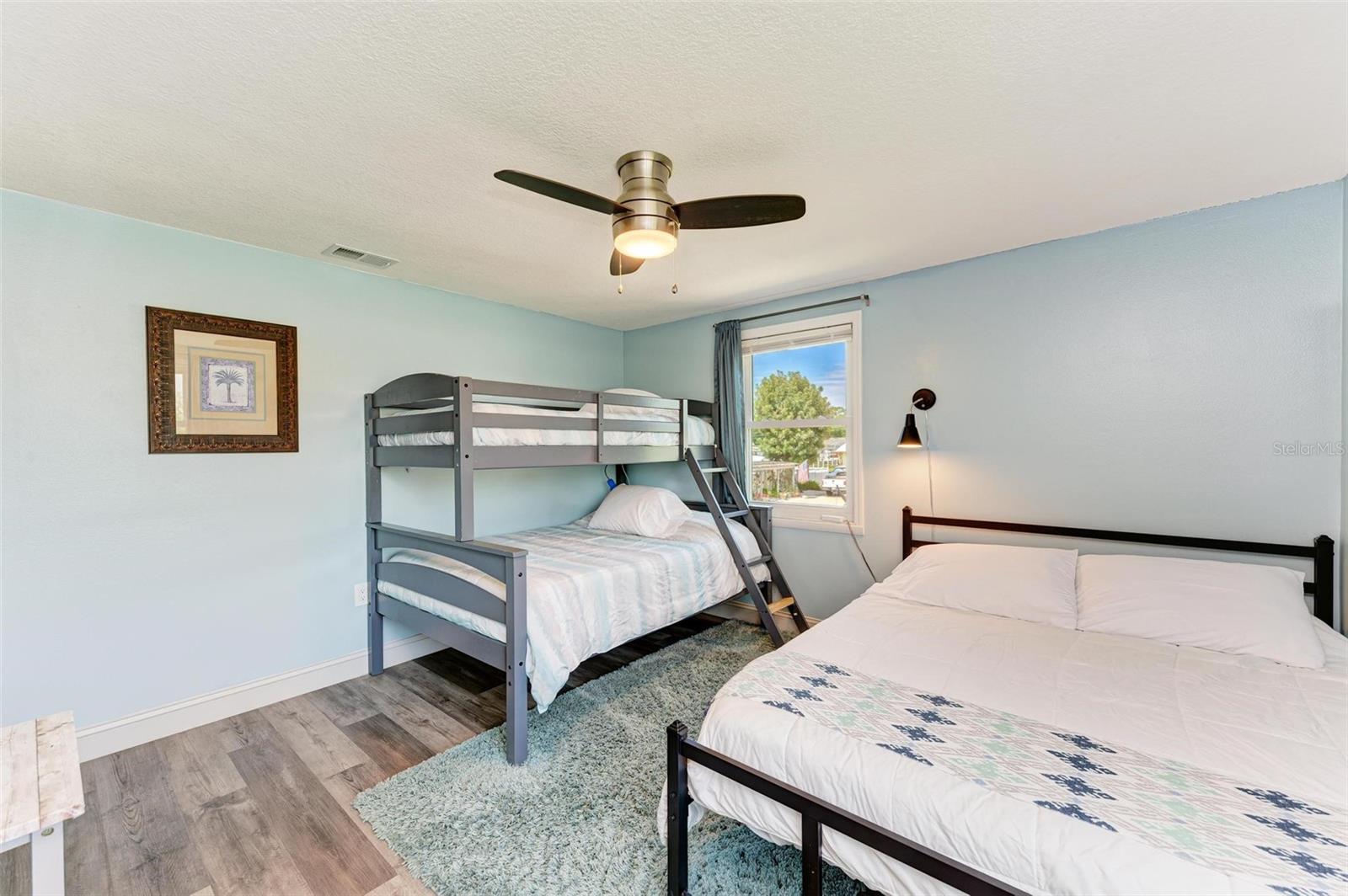 MANALEE - Residential