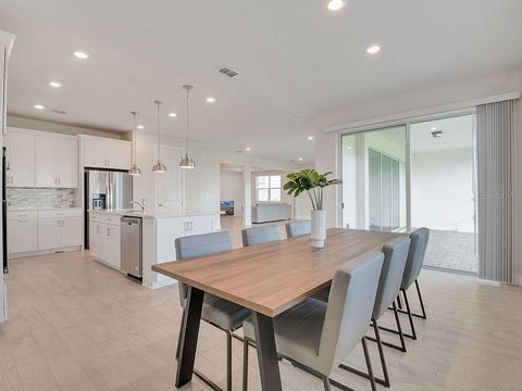 Tiny photo for 4532 Gliding Wave Street, Winter Garden, FL 34787 (MLS # S5134888)