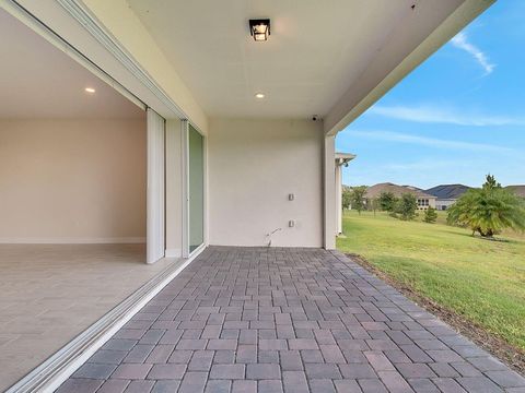 Tiny photo for 4532 Gliding Wave Street, Winter Garden, FL 34787 (MLS # S5134888)