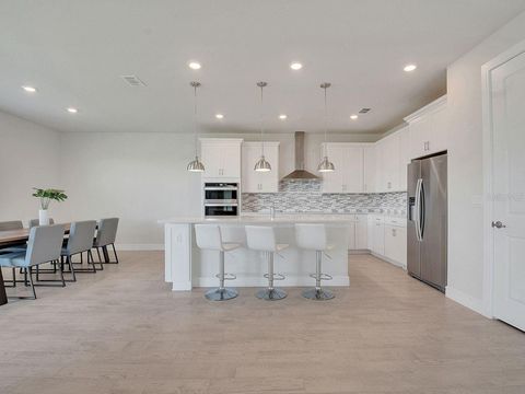 Tiny photo for 4532 Gliding Wave Street, Winter Garden, FL 34787 (MLS # S5134888)