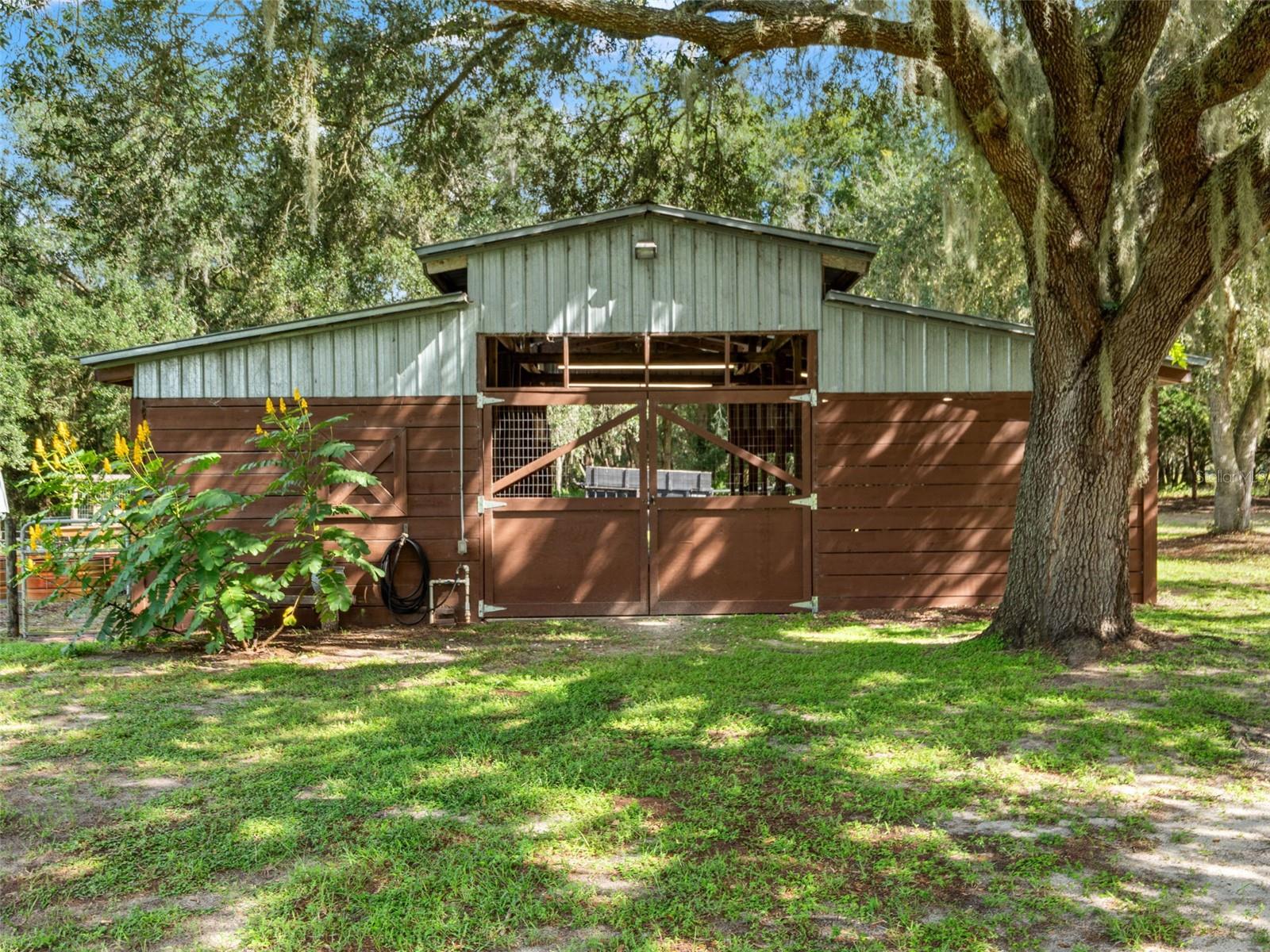 2827 HAMMOCK GROVE RD