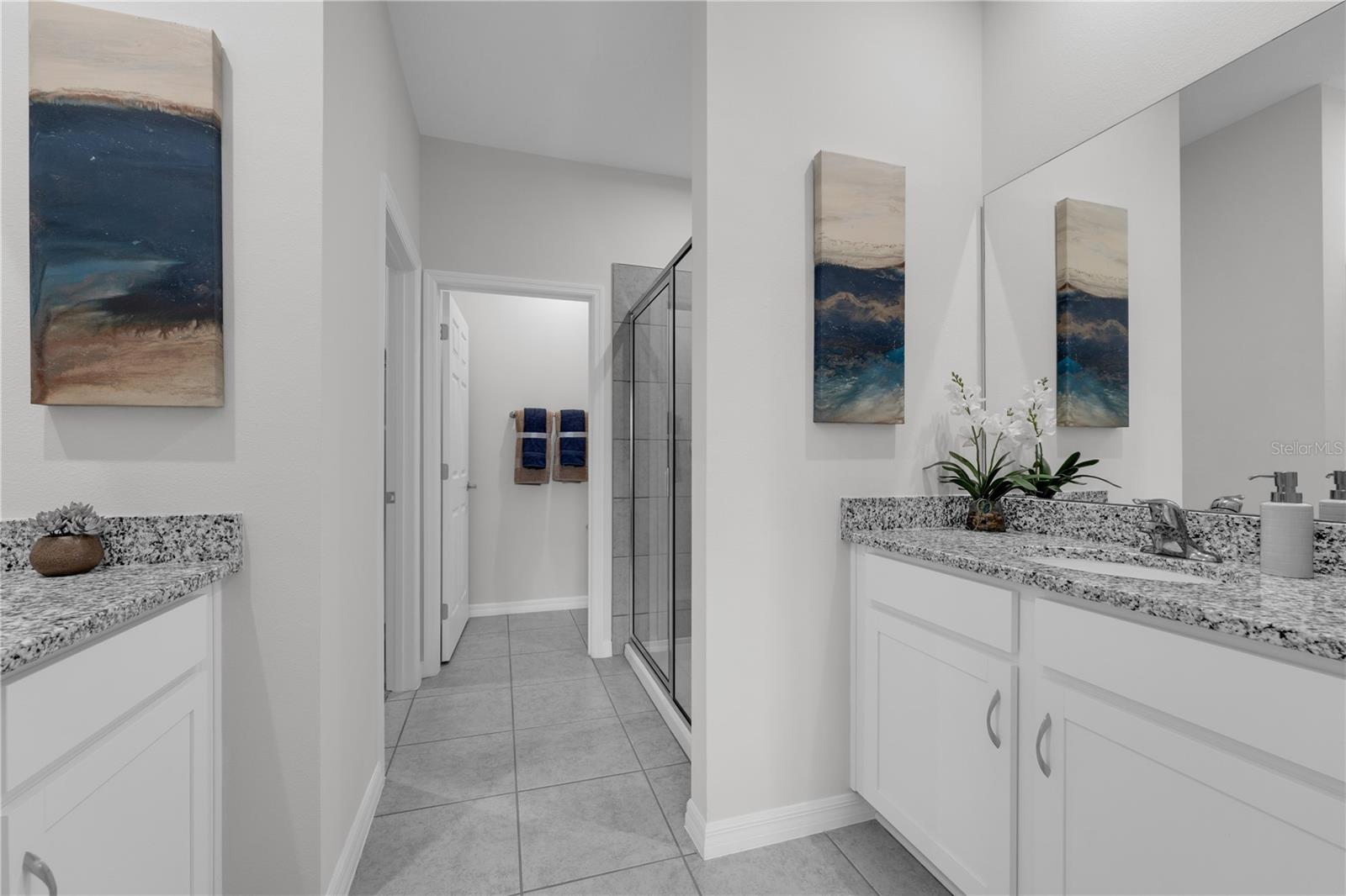 SILVER LAKE POINTE - Residential