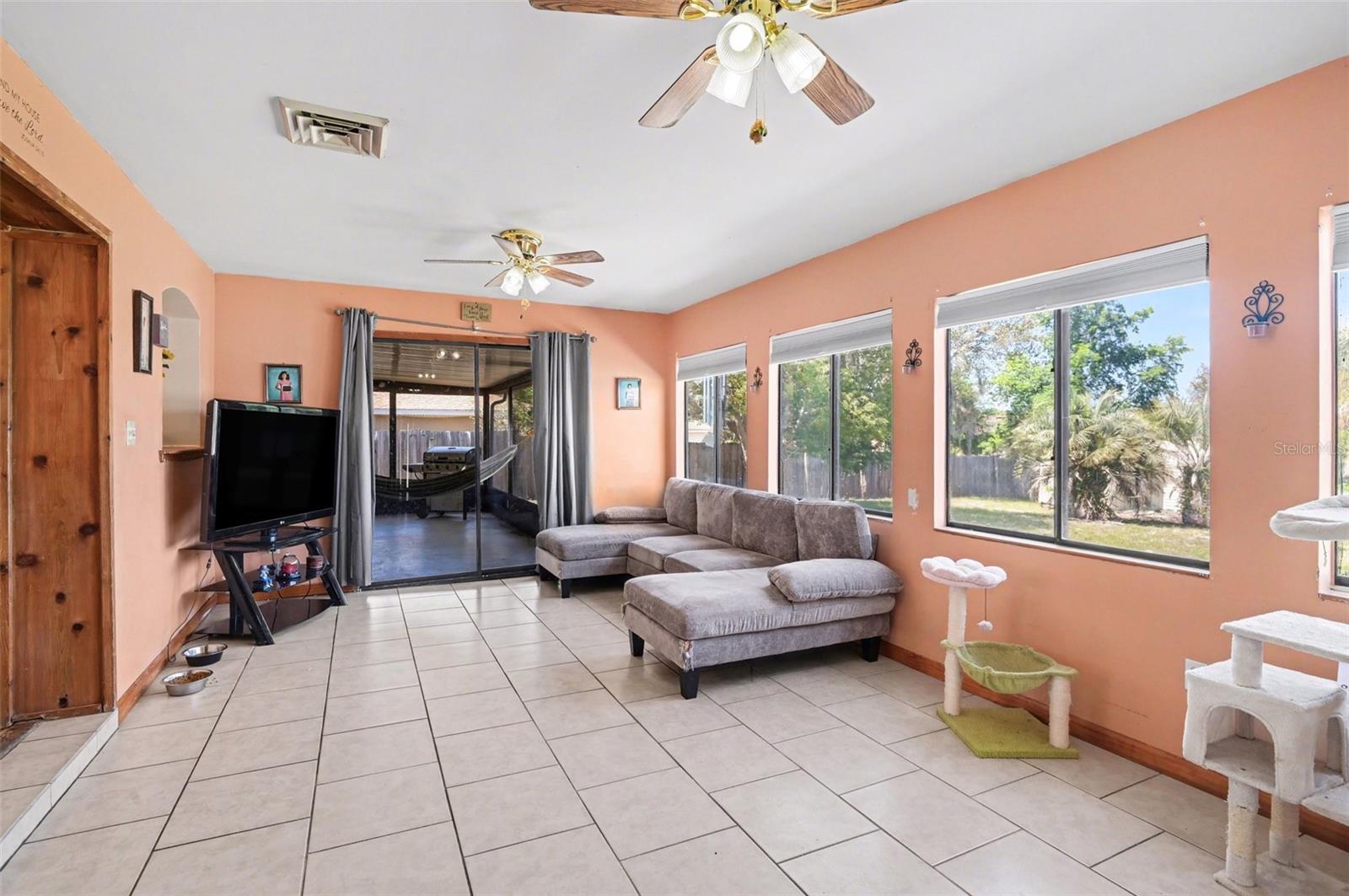 DELTONA LAKES UN 53 - Residential