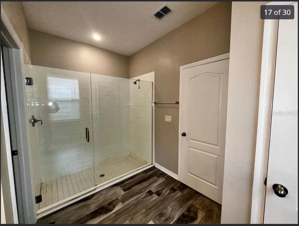 ORANGE CREEK - Residential Lease