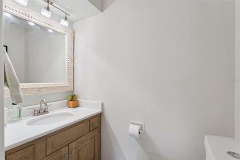 Tiny photo for 801 Lake Shore Drive, Leesburg, FL 34748 (MLS # G5115411)