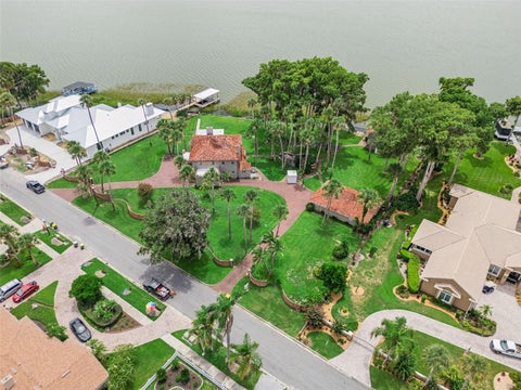 Tiny photo for 801 Lake Shore Drive, Leesburg, FL 34748 (MLS # G5115411)
