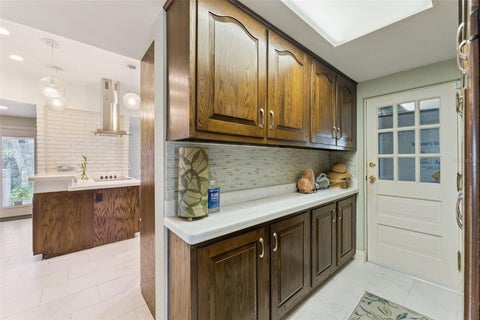 Tiny photo for 801 Lake Shore Drive, Leesburg, FL 34748 (MLS # G5115411)