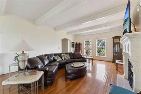 Tiny photo for 801 Lake Shore Drive, Leesburg, FL 34748 (MLS # G5115411)