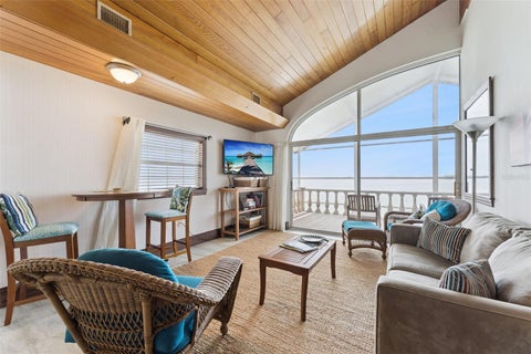 Tiny photo for 801 Lake Shore Drive, Leesburg, FL 34748 (MLS # G5115411)