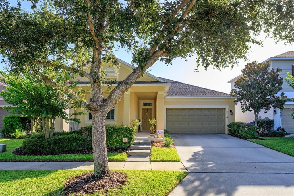 Photo of 12789 Bosworth Avenue, Windermere, FL 34786 (MLS # O6423464)