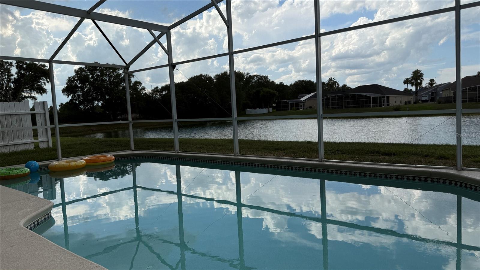 HAMPTON ESTATES - Residential