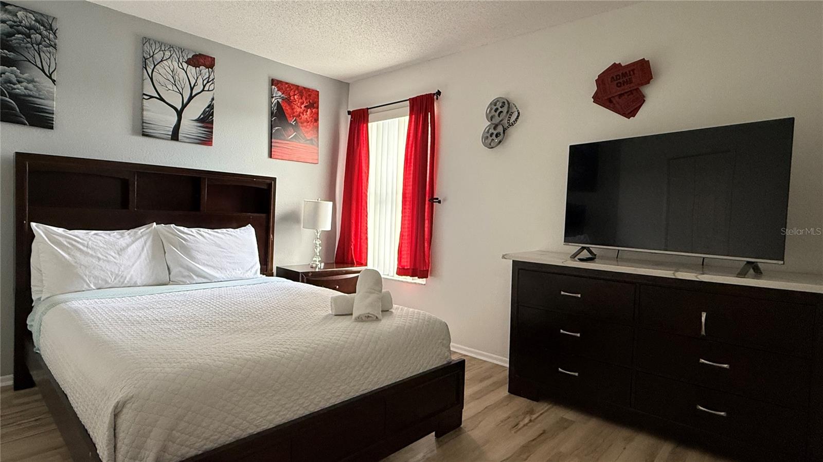 HAMPTON ESTATES - Residential