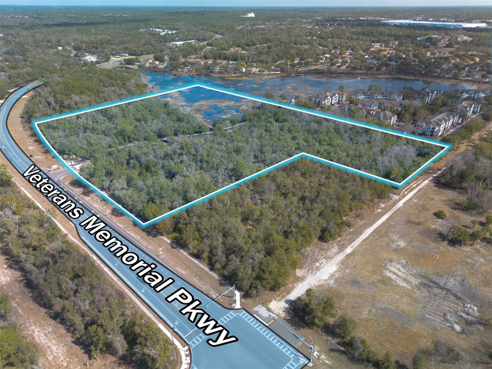 VETERANS MEMORIAL PARKWAY