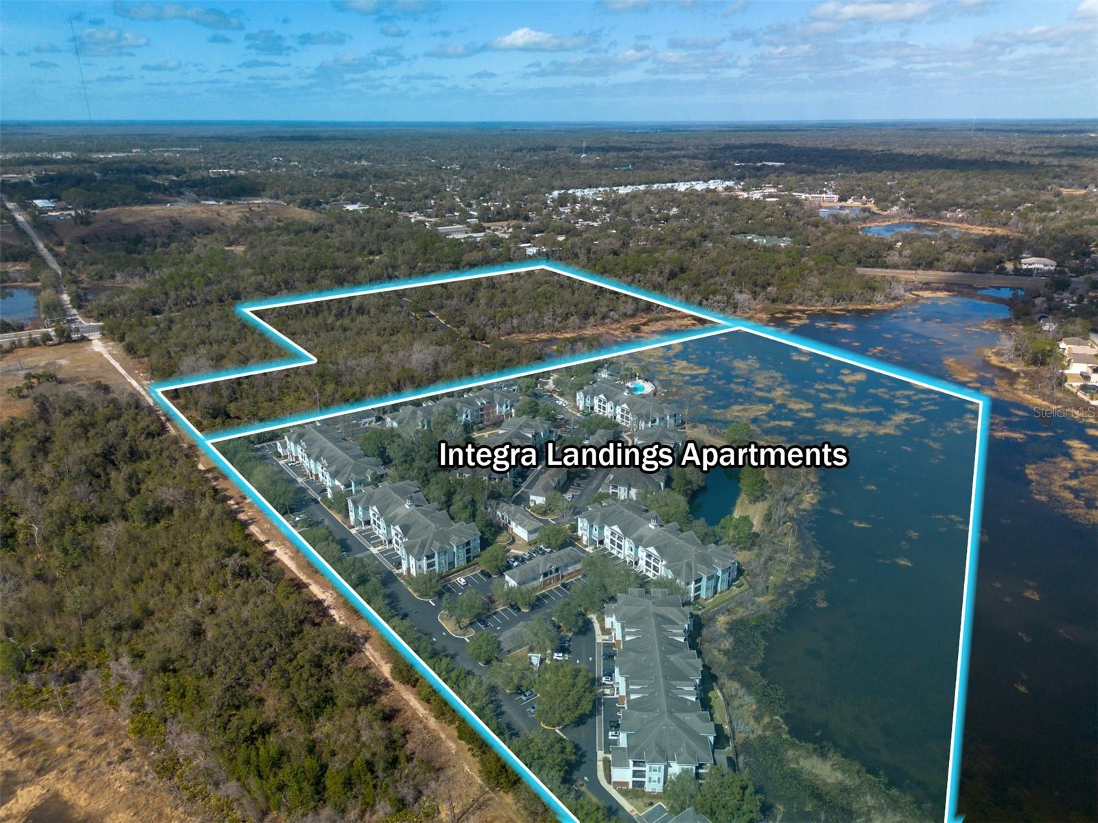 VETERANS MEMORIAL PARKWAY