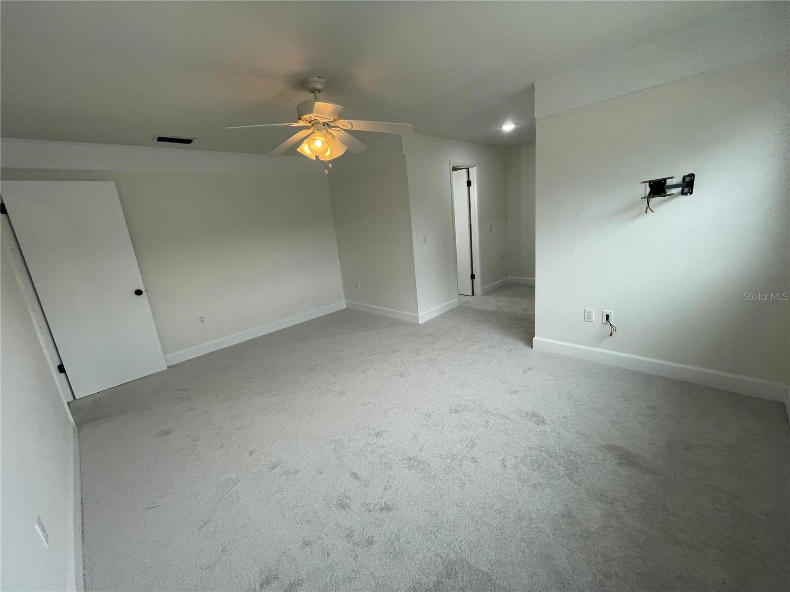 SPRING OAKS - Residential