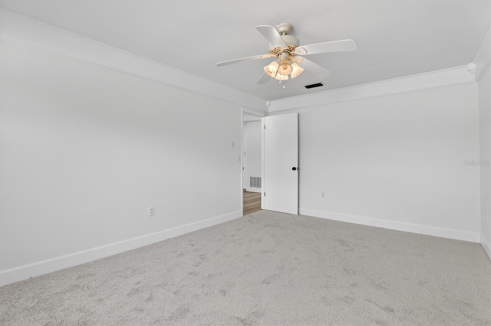 SPRING OAKS - Residential