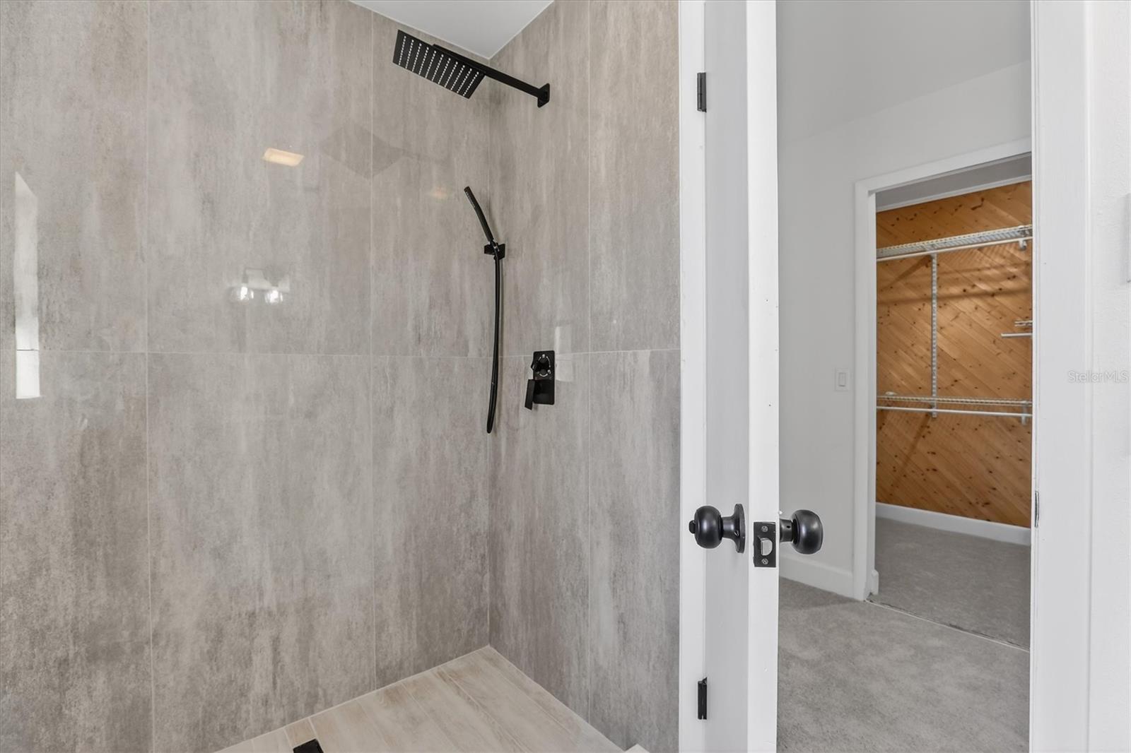 SPRING OAKS - Residential