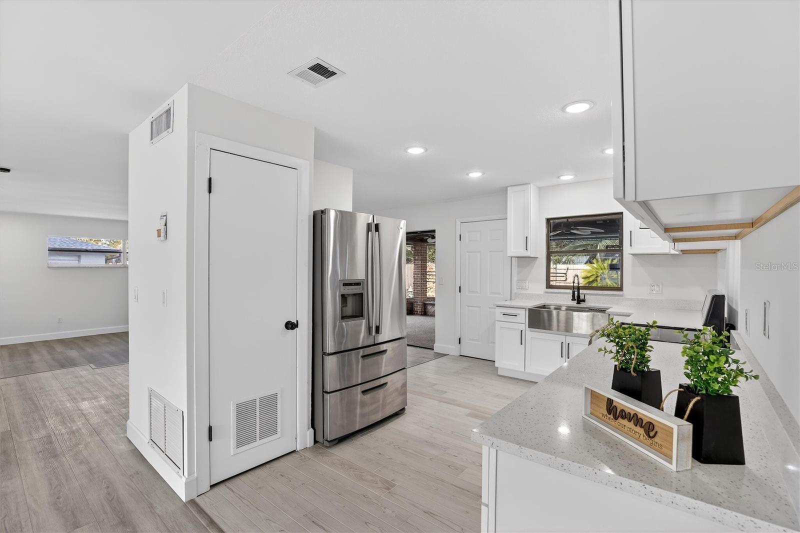 SPRING OAKS - Residential