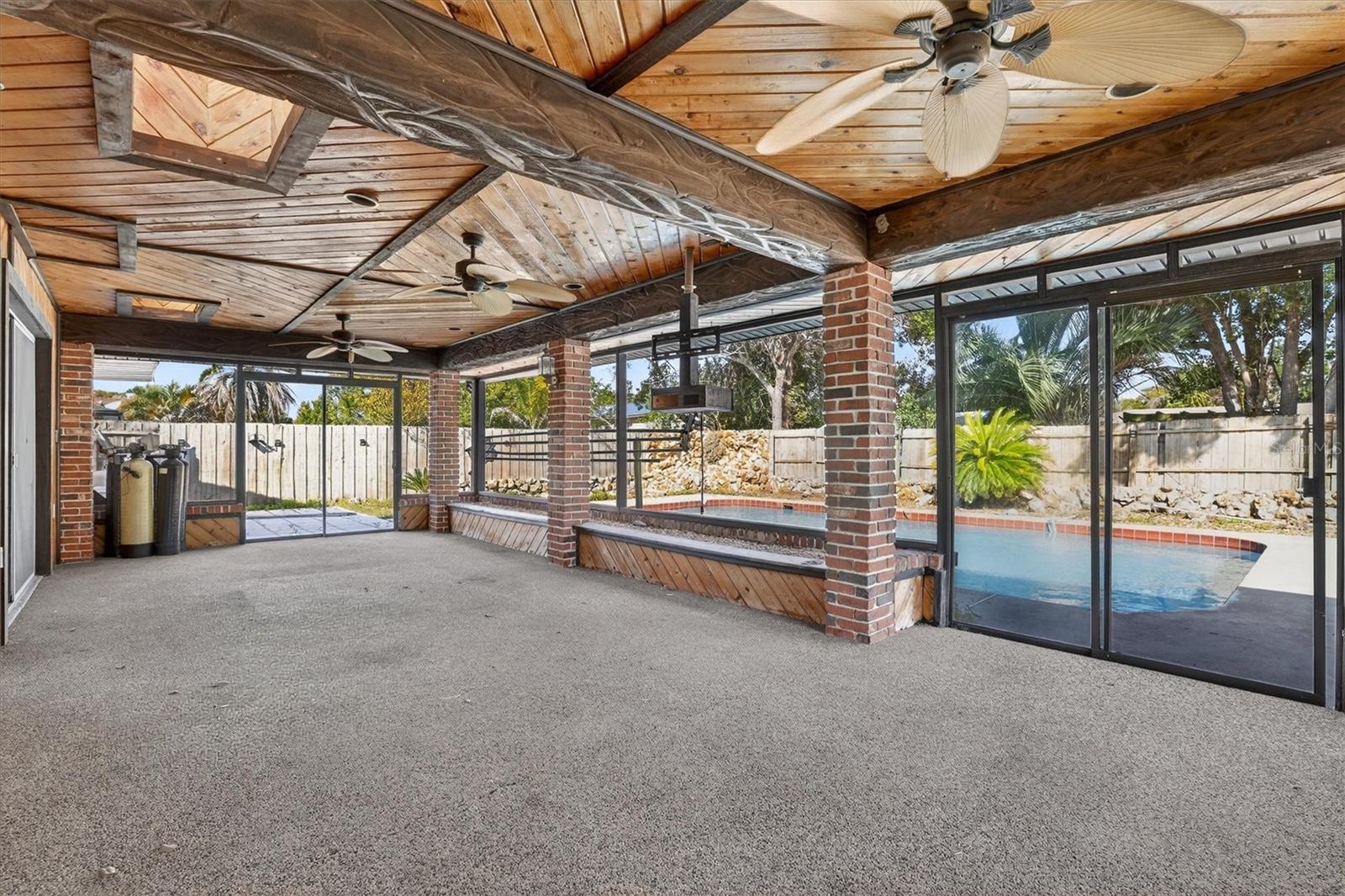 517 HICKORYWOOD AVENUE