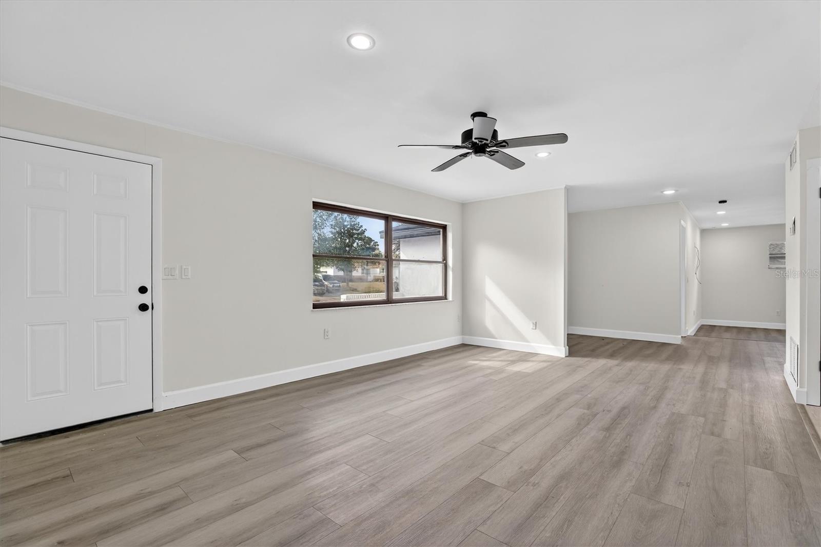 SPRING OAKS - Residential