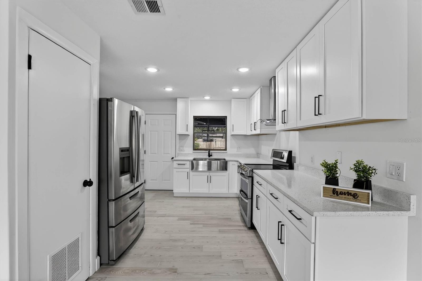 SPRING OAKS - Residential