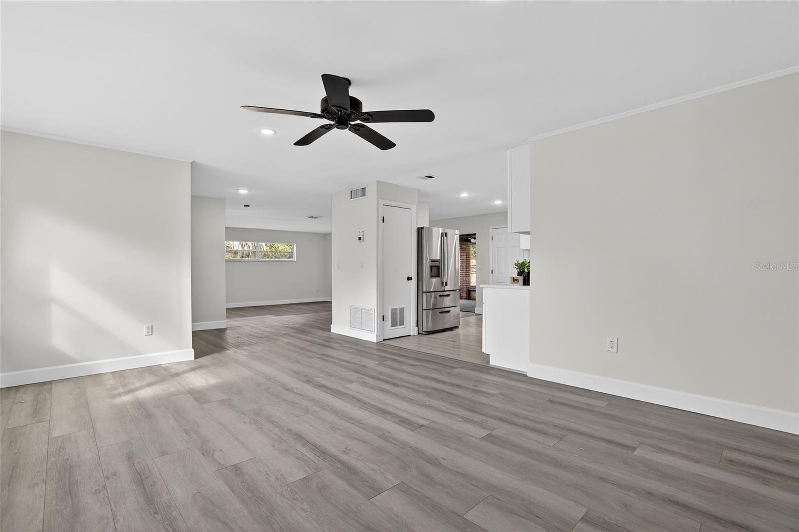 SPRING OAKS - Residential