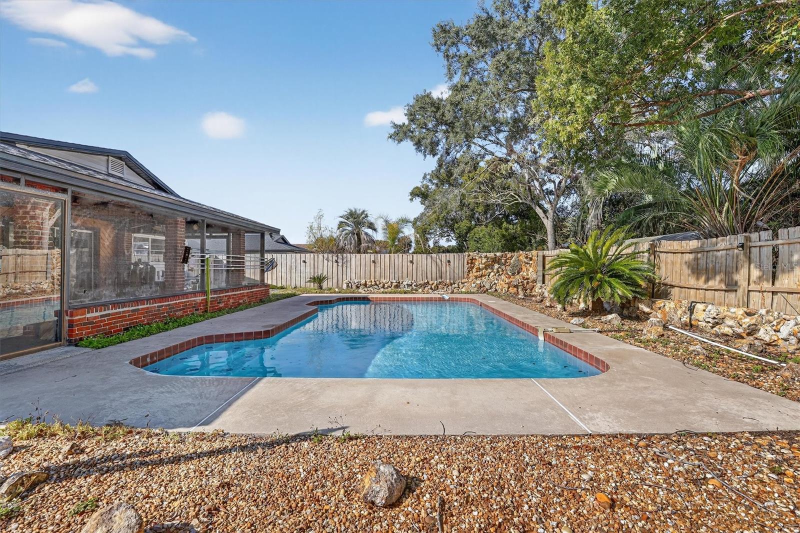 SPRING OAKS - Residential