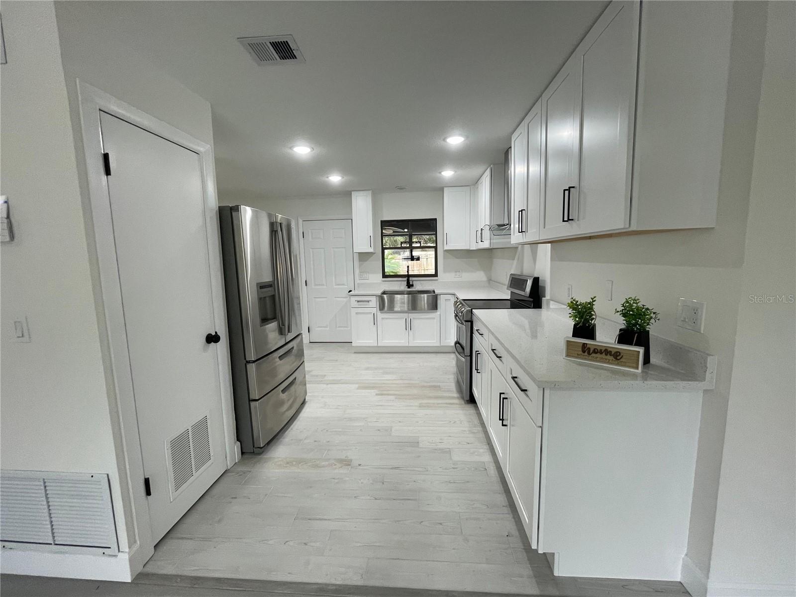 SPRING OAKS - Residential