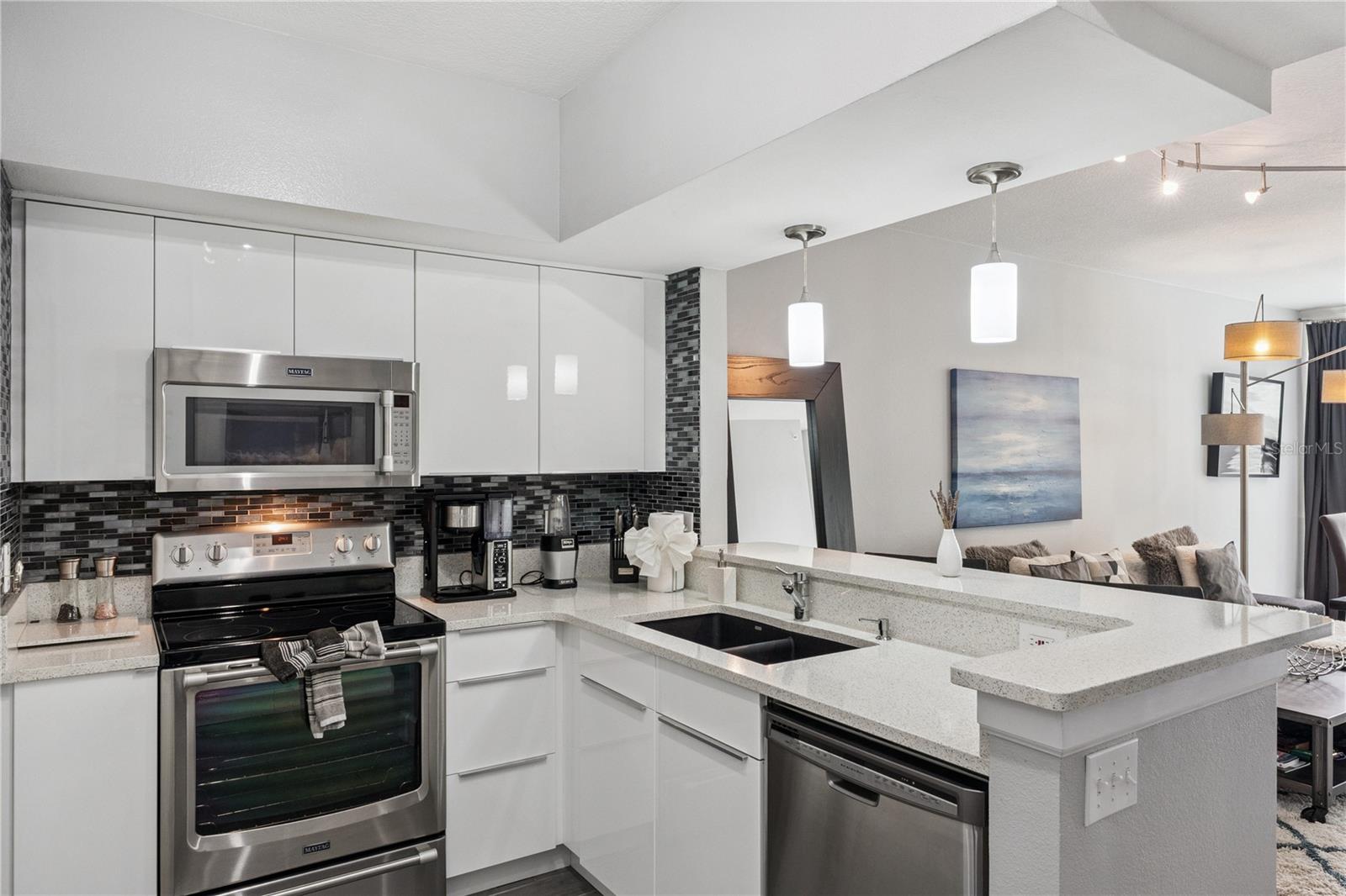 322 E CENTRAL BOULEVARD 1004