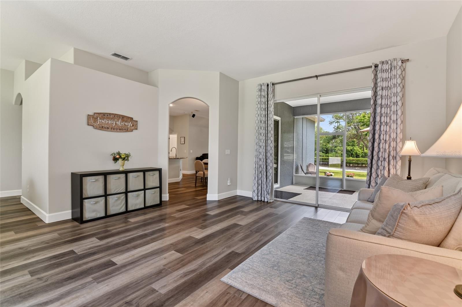 ROCK SPRINGS RIDGE PH 01 - Residential