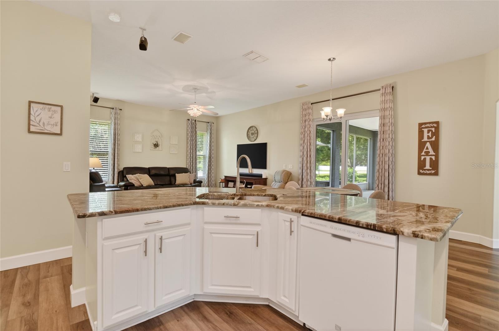 ROCK SPRINGS RIDGE PH 01 - Residential