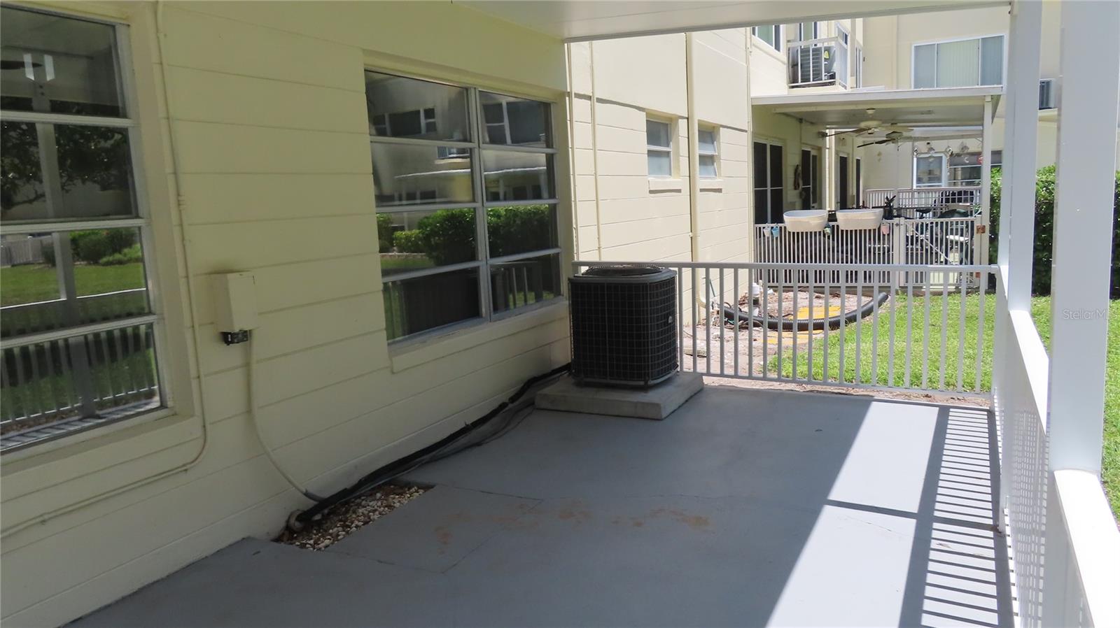 ON TOP OF THE WORLD - Residential