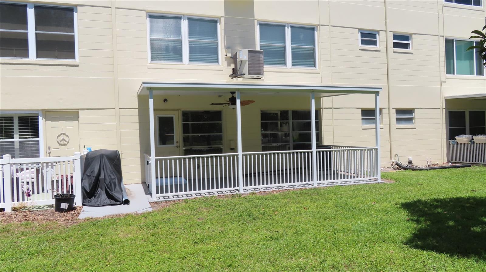 ON TOP OF THE WORLD - Residential