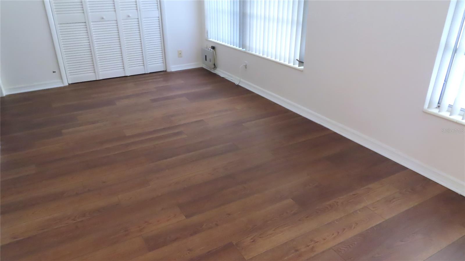 ON TOP OF THE WORLD - Residential