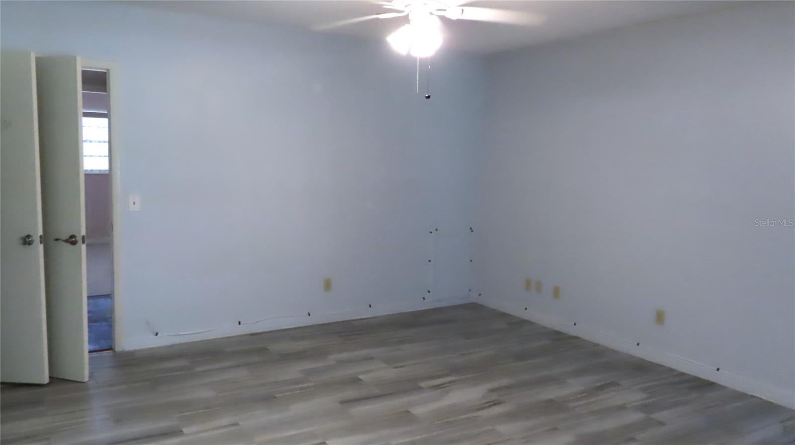 ON TOP OF THE WORLD - Residential