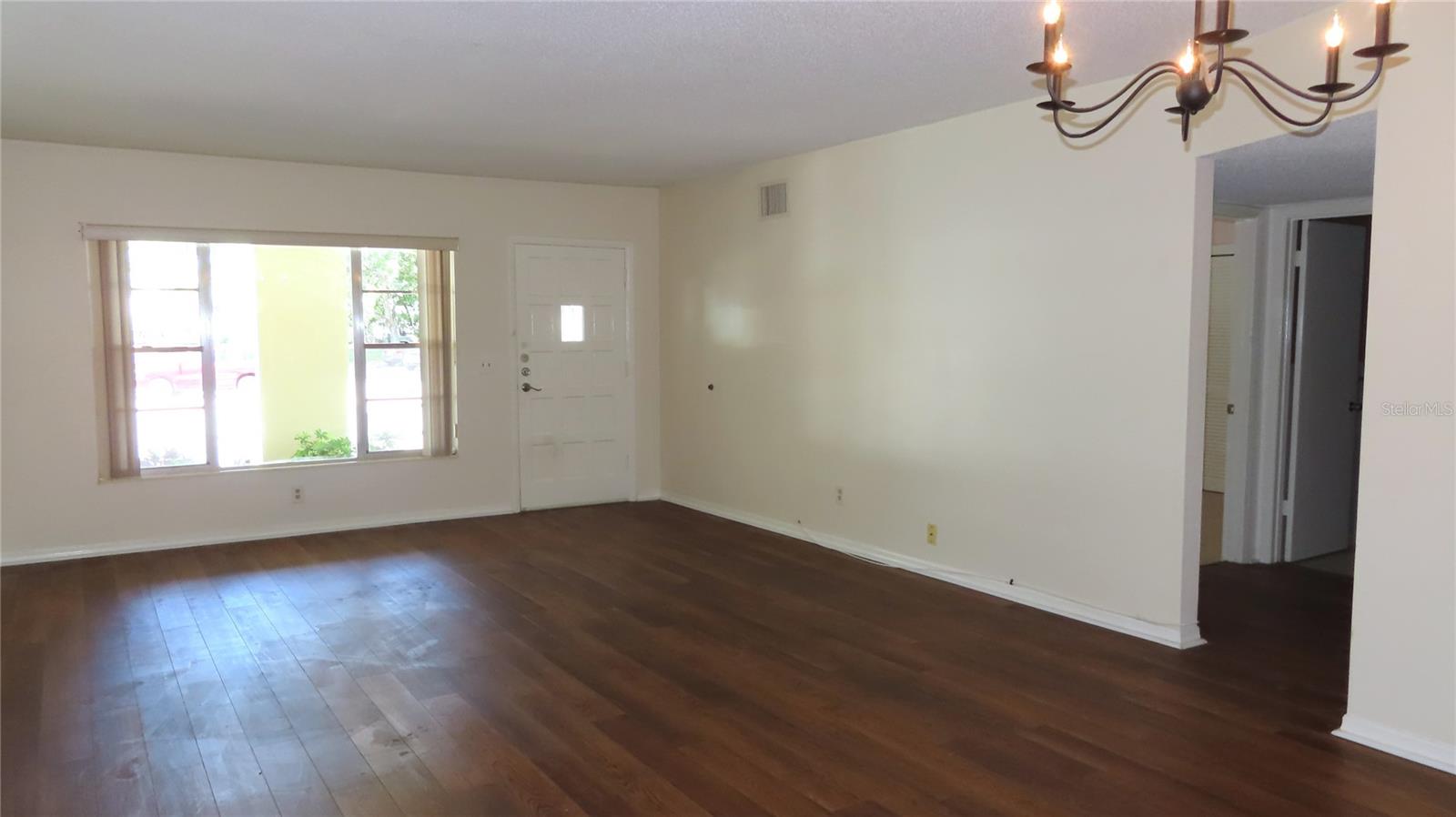 ON TOP OF THE WORLD - Residential