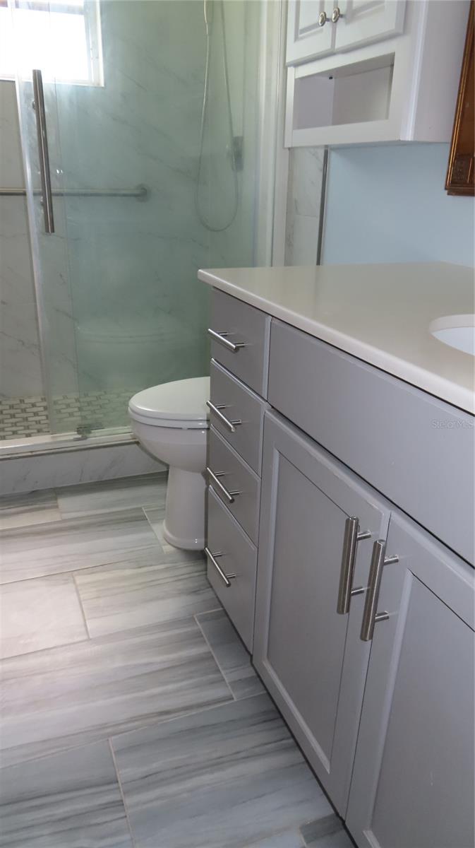 ON TOP OF THE WORLD - Residential