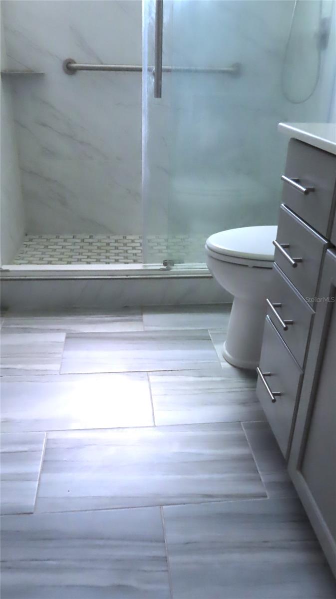 ON TOP OF THE WORLD - Residential