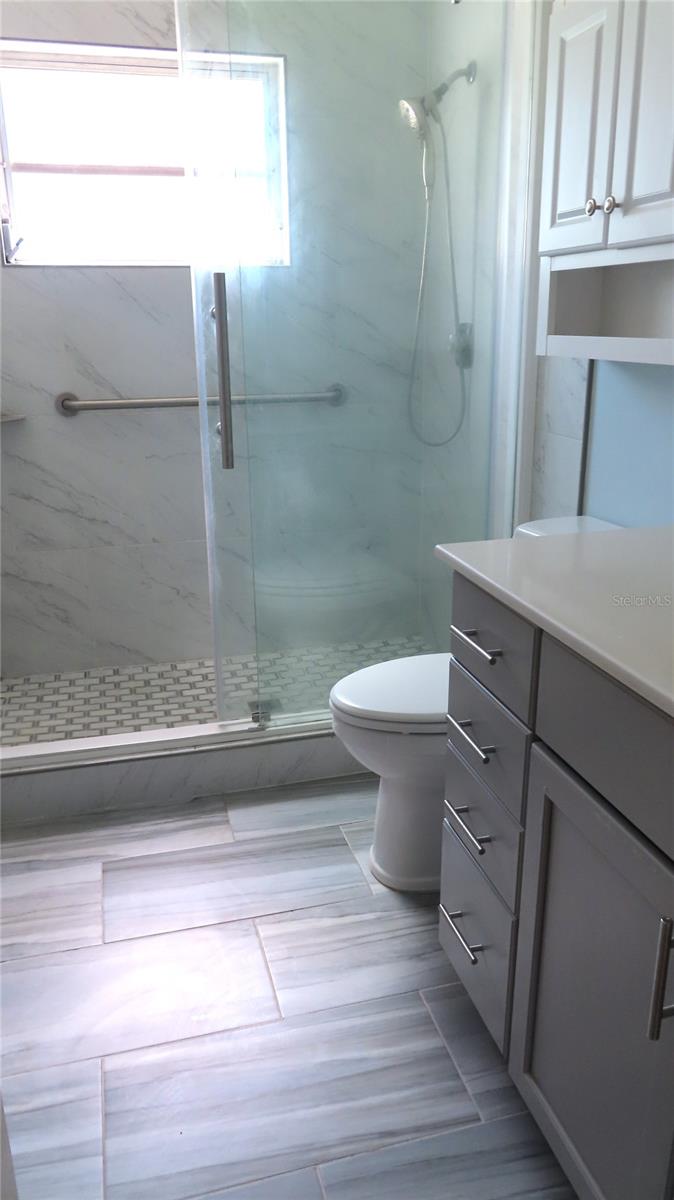 ON TOP OF THE WORLD - Residential