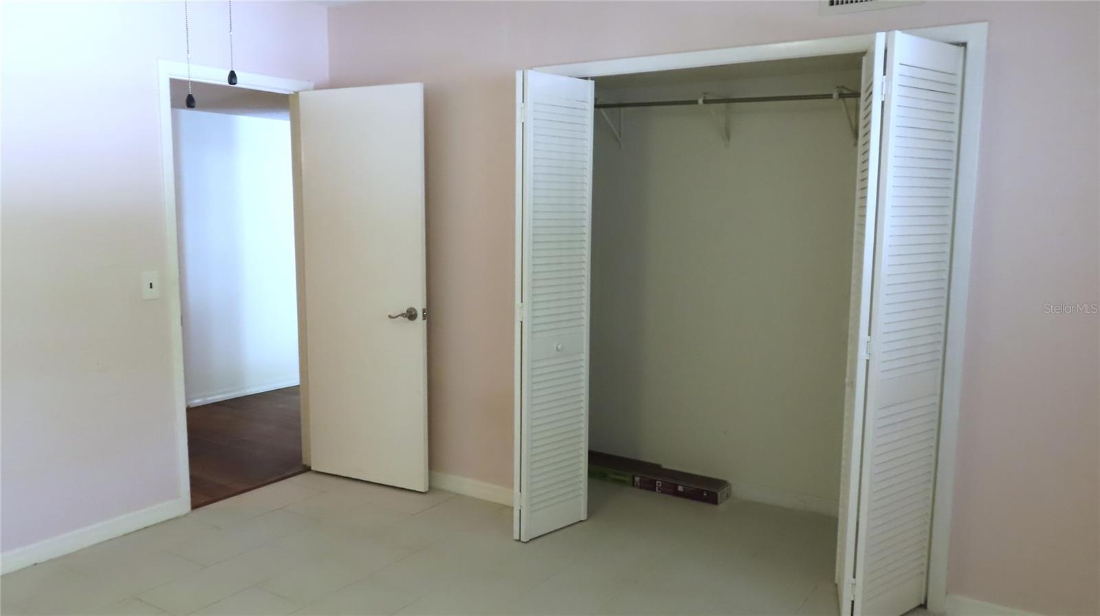 ON TOP OF THE WORLD - Residential