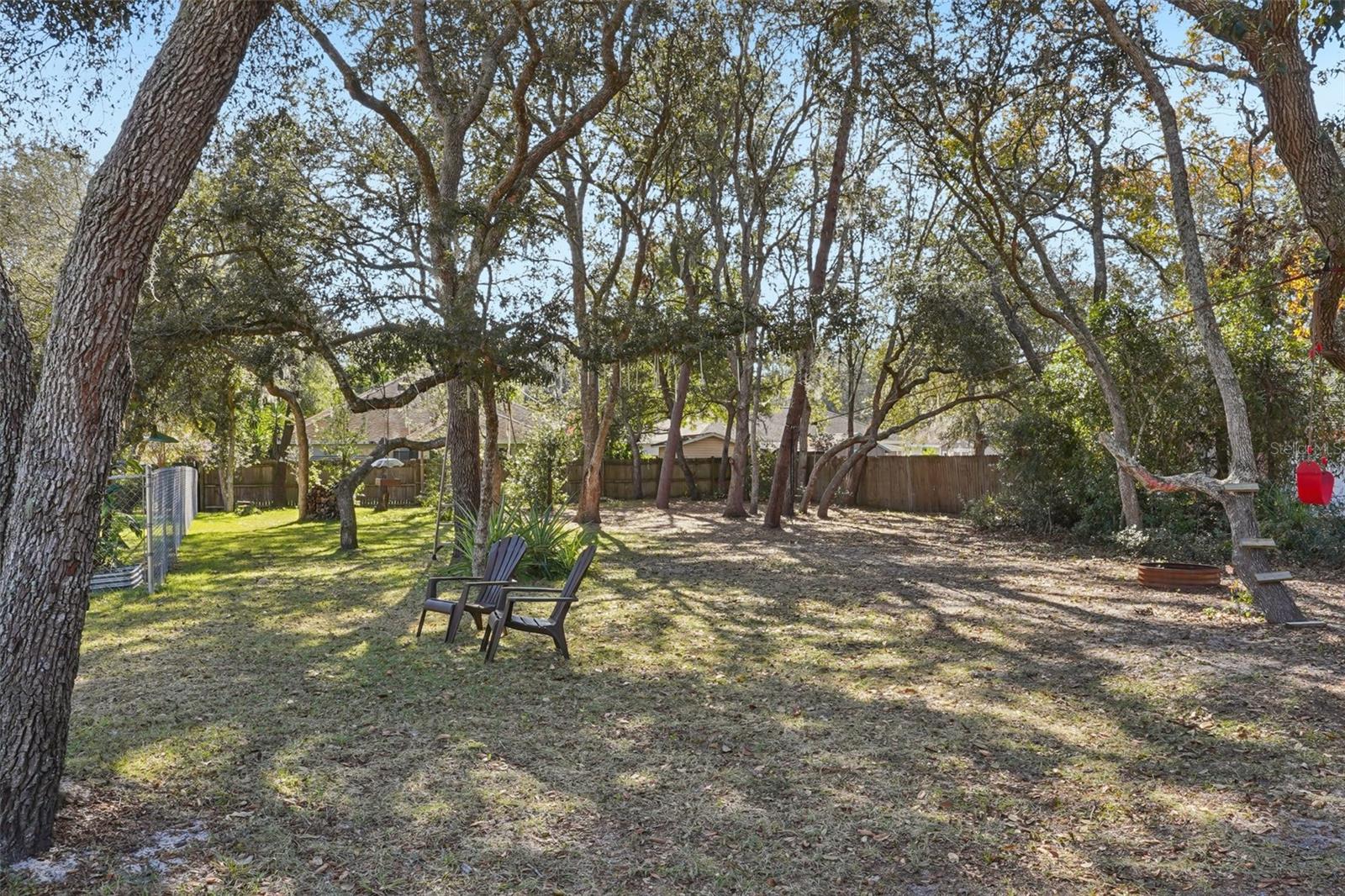 CARLTON VILLAGE PARK - Residential