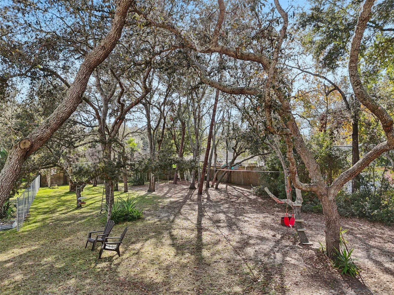 CARLTON VILLAGE PARK - Residential