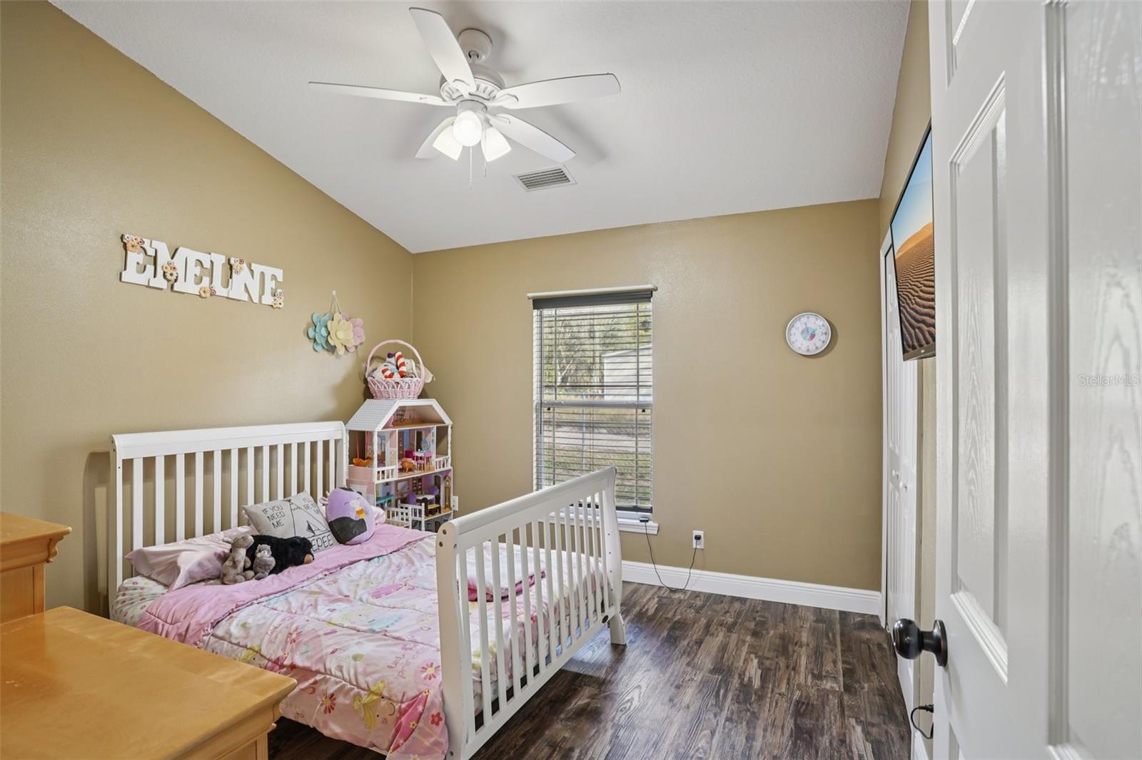 CARLTON VILLAGE PARK - Residential