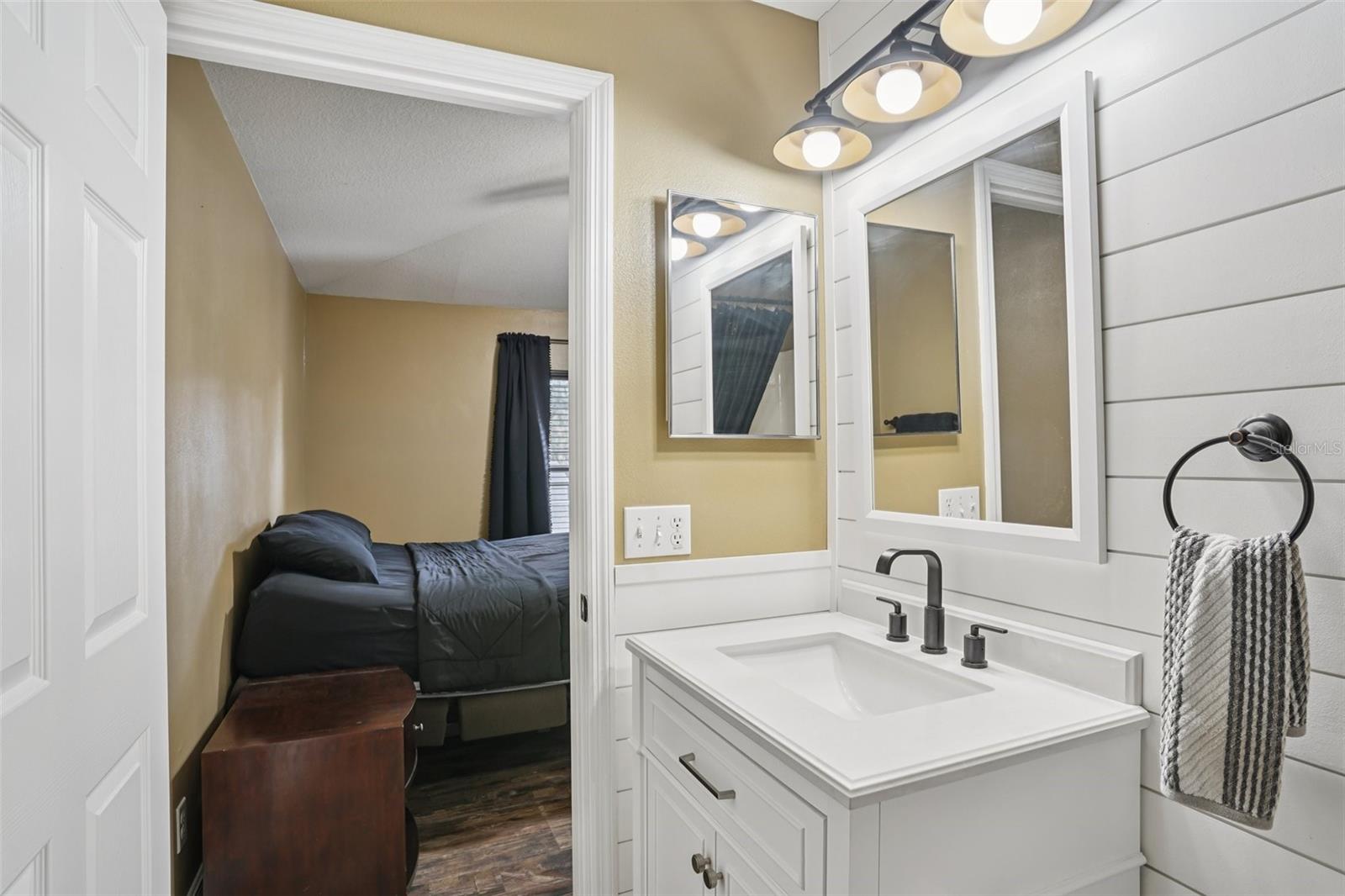 CARLTON VILLAGE PARK - Residential