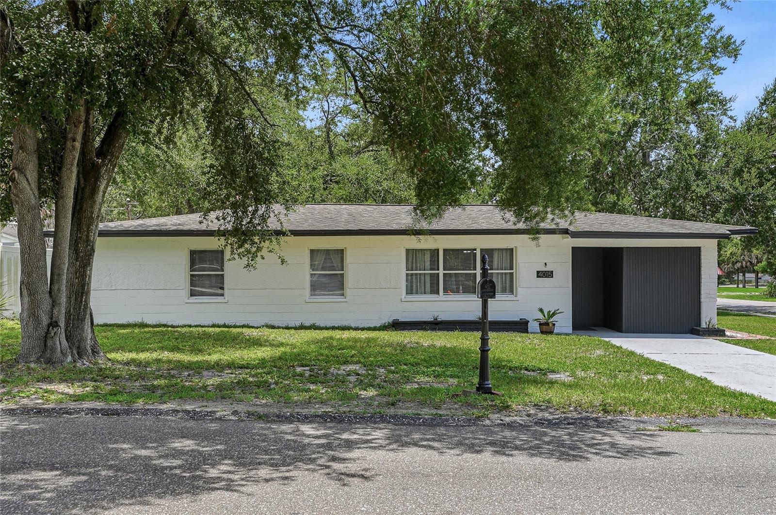 4015 RIVER HILLS DRIVE