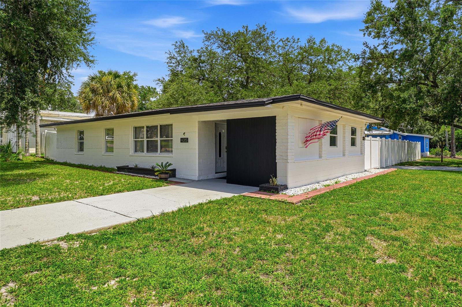 4015 RIVER HILLS DRIVE