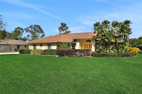 A home in WINTER HAVEN