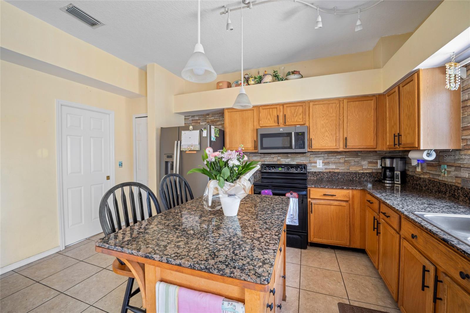 4222 TRUMPWORTH COURT