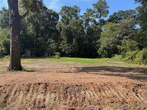 Tiny photo for 1620 NW 44th Street, Ocala, FL 34475 (MLS # OM707877)