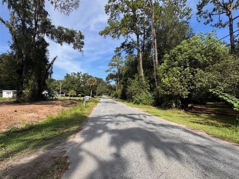 Tiny photo for 1620 NW 44th Street, Ocala, FL 34475 (MLS # OM707877)